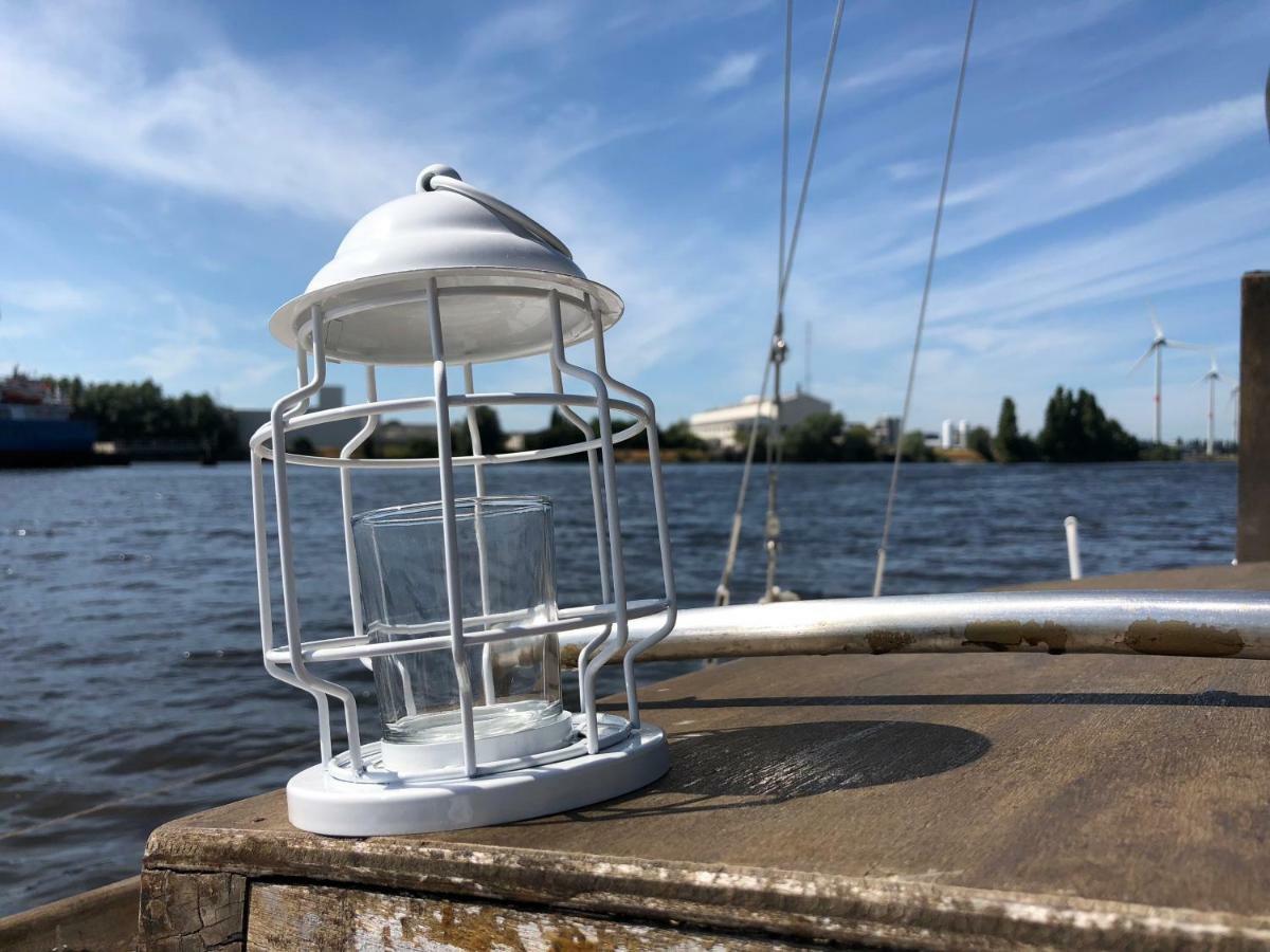 Boat & Bed Botel Brugge